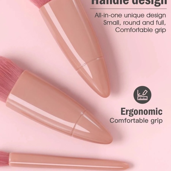 RESERVED Travel Compact with Mirror and 5 piece brush set in Pink - Picture 3 of 6